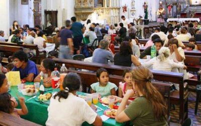 Preparan la Cena de Nochebuena para gente en situación de calle