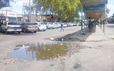 Estación Varela: abandono y descuido en uno de los puntos más visibles de la ciudad