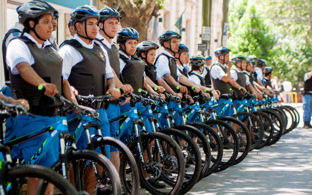 El Municipio adjudicó nuevo equipamiento a la Policía Local