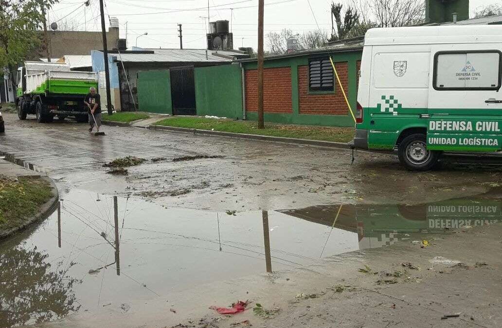 Trabajos tras el temporal de lluvia y granizo