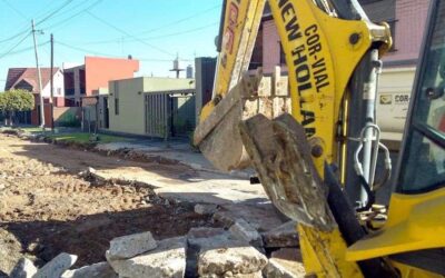 Inició el bacheo sobre la calle Guayaquil