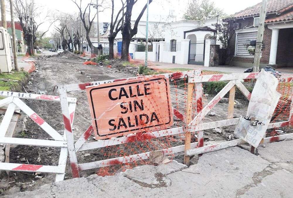 Calle Brown: los trastornos que genera la paralización de la obra