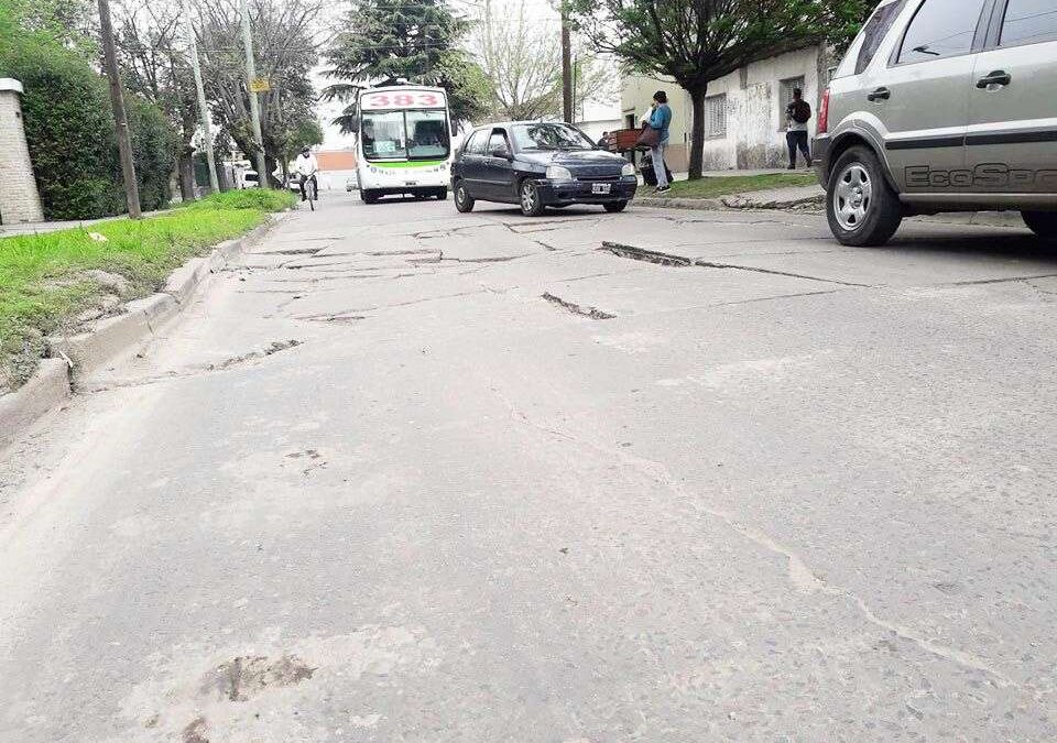 Villa Vatteone: la calle Tucumán se torna cada vez más intransitable