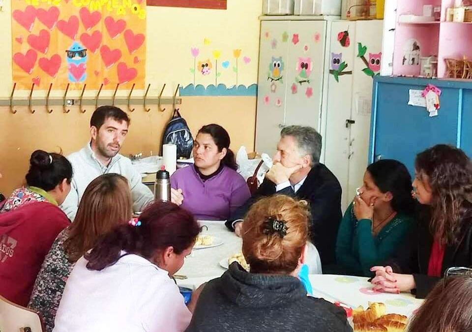 En Varela le gritaron a Mauricio Macri: «Acá estamos todos cagados de hambre»