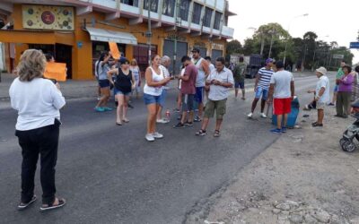POR FALTA DE AGUA VECINOS DE ALTAMIRA CORTARON CAMINO GENERAL BELGRANO