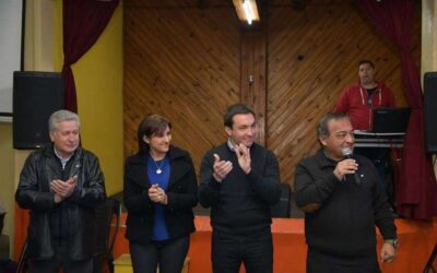 Día de la Independencia El intendente Andrés Watson celebró junto a los vecinos un nuevo aniversario de la “Sociedad de Fomento 9 de Julio”