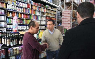El intendente Watson visitó supermercado adherido al Programa Mercado Activo en Bosques