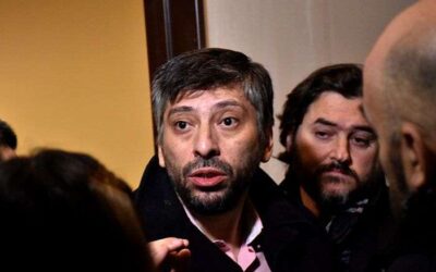Con un detallado y duro comunicado Marcelo Di Mario cruzó a Claudia Allarbón por el derrumbe del techo de la escuela 28