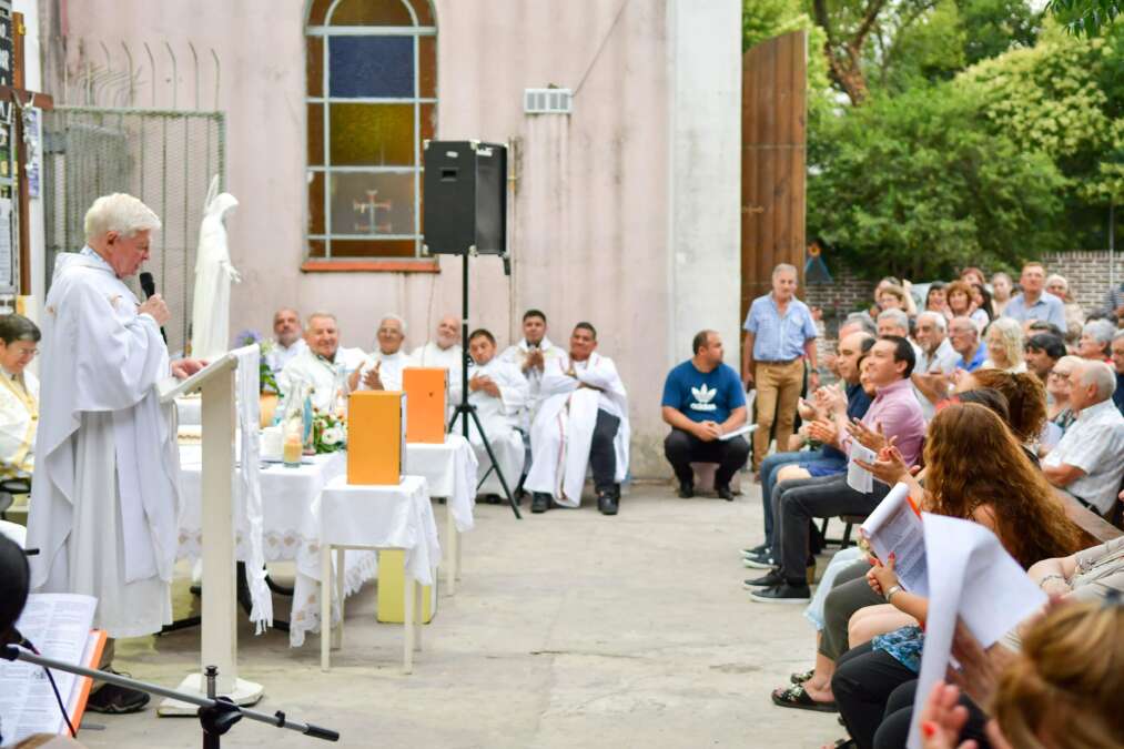 El Padre Miguel celebró 50 años de sacerdocio