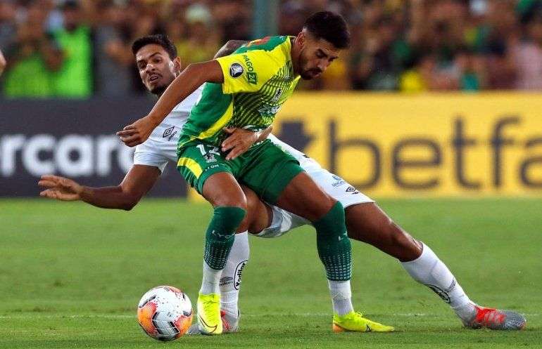 DEFENSA PERDIO DE LOCAL EN SU DEBUT EN LA COPA LIBERTADORES