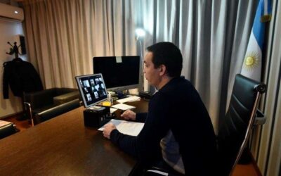 El intendente Watson dio inicio a la Escuela de Emprendedores