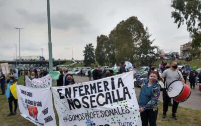 El personal de salud del hospital del Hospital El Cruce  se unió al reclamo de la Policía Bonaerense