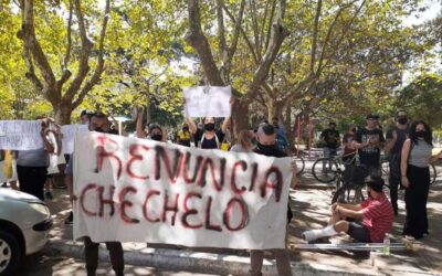Centro Cultural Borderó marchó hasta el municipio: reclaman que se ponga fin a la clausura y piden  renuncia de funcionaria