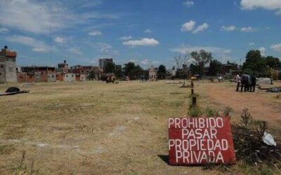 Usurpación y silencio oficial