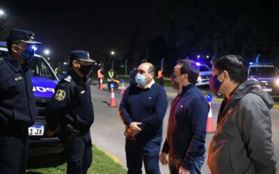 El intendente Watson monitoreó operativo de control vehicular