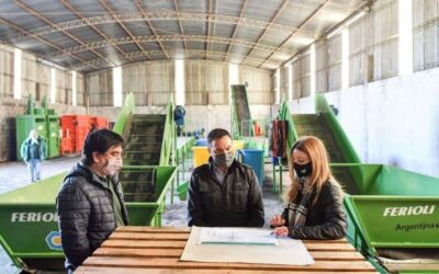 Watson supervisó el funcionamiento de la primera estación ambiental de Florencio Varela