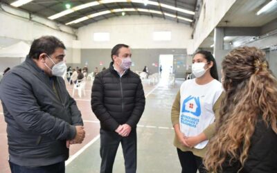 Andrés Watson : «Llegamos a las 100 mil aplicaciones de la vacuna contra el COVID-19 en Varela»