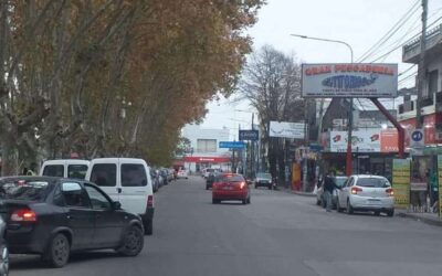 Crece el “Estacionó donde quiero”: Una marca registrada en el centro de Varela