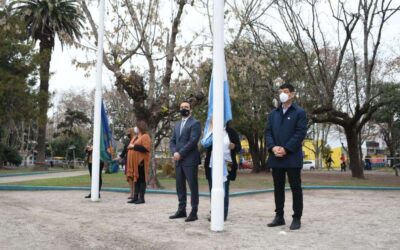 Conmemoración oficial por un nuevo aniversario del Día de la Independencia