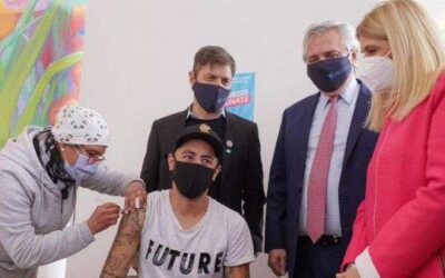 El presidente visitó una posta de vacunación en Florencio Varela