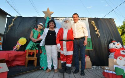 Papá Noel visitó la Sociedad de Fomento “26 de Diciembre”