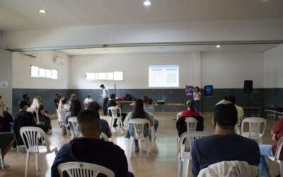 Jornada informativa sobre ampliación de la red de agua potable en barrio Luján