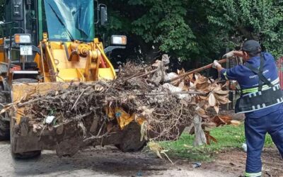 Trabajos de limpieza en barrios varelenses