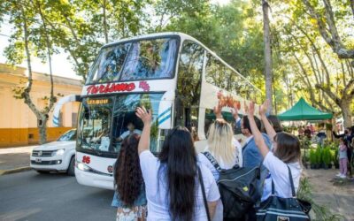 “Mar para Todas”: Andrés Watson despidió al contingente varelense de mujeres y LGBTIQ+