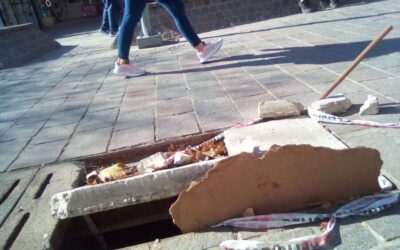 Peligro por alcantarilla sin tapa en la Peatonal Monteagudo