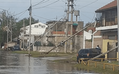 Más de 11.000 domicilios sin luz en Varela por la caída de palos y 11 transformadores en 28 barrios