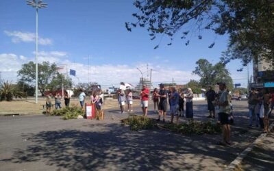 Cortes y protestas: Reclaman a Edesur  por falta de servicio en la región