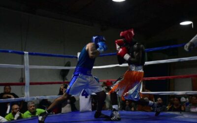 Exhibición de boxeo amateur en la Sociedad de Fomento “Gobernador Monteverde”