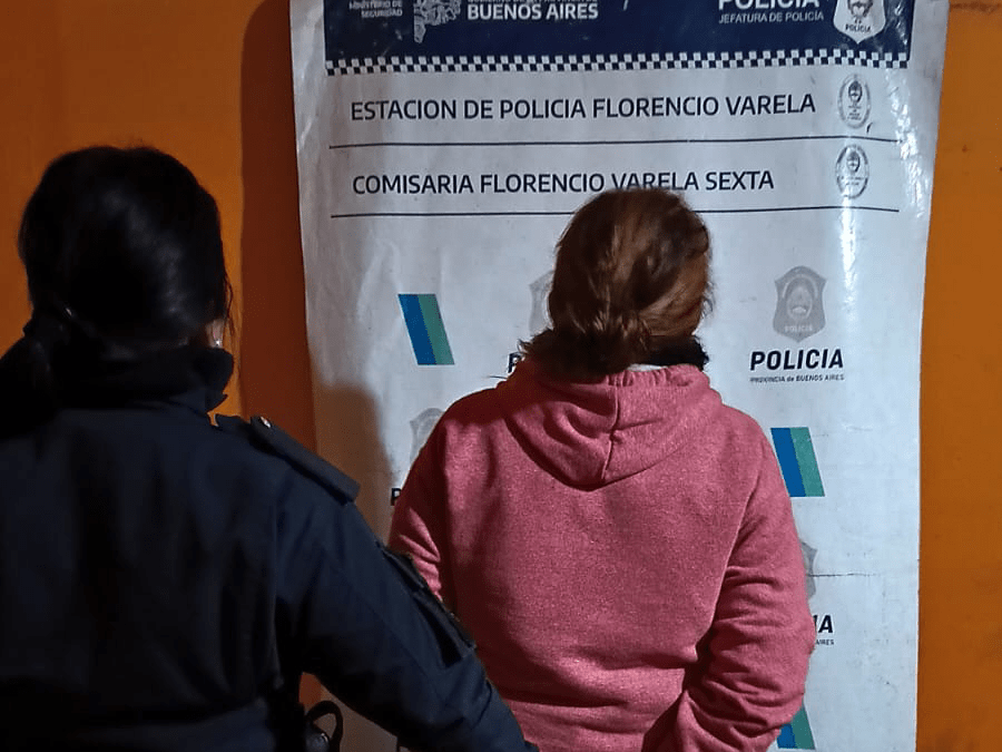 VIDEO: Madre e hija detenidas por venta de droga en La Carolina