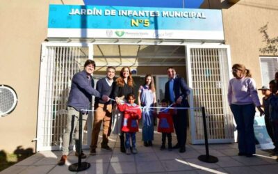 Watson y  Tolosa Paz inauguraron el nuevo edificio del Jardín Municipal N°5