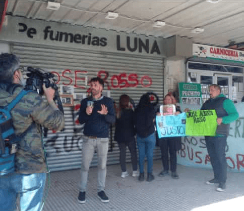 A semanas de ser denunciado el dueño de una perfumería de Varela Centro por abuso sexual,  familiares aguardan avances en la causa