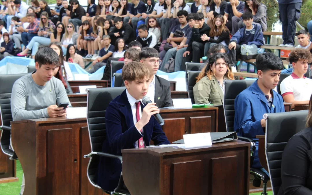 Alumnos de diferentes escuelas de Florencio Varela fueron “concejales por un día”