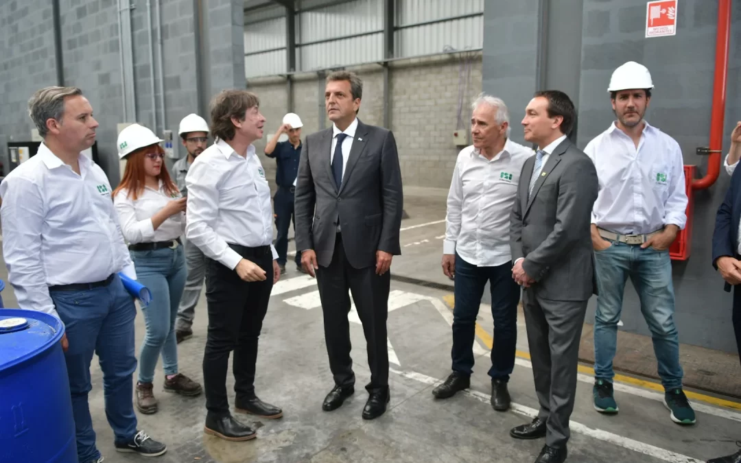 Sergio Massa volvió al PITEC Varela a modo candidato de la Industria y anunció una nueva reducción de impuestos para las pymes