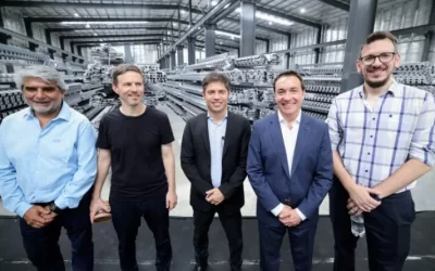 Axel Kicillof y Andrés Watson inauguraron dos nuevas compañías en el PITEC 2 de Florencio Varela