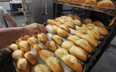 Los panaderos bonaerenses fijaron el kilo de pan  1500 pesos desde el lunes