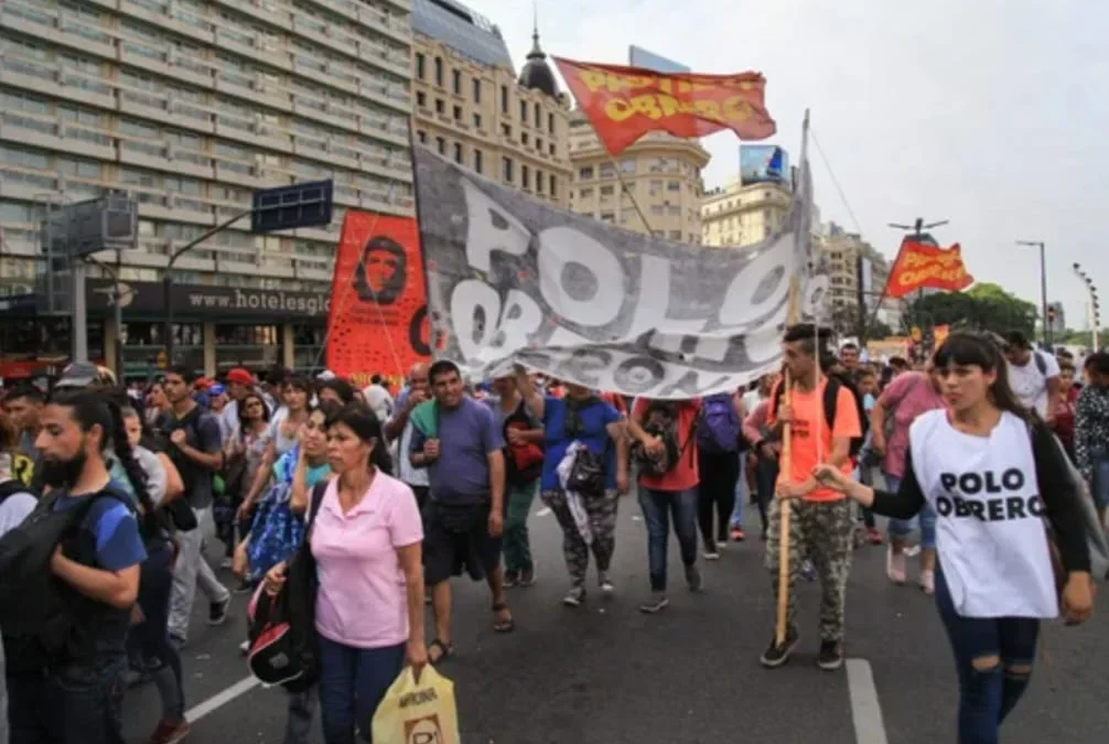 Eliminaron 300 unidades de gestión que manejaban los intermediarios de los planes sociales y 59 Centros de Referencia