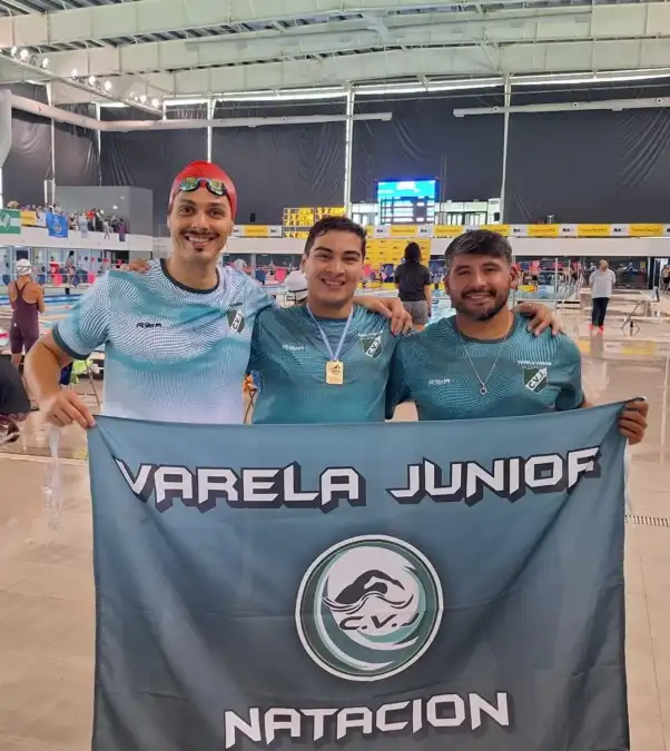 El Club Varela Junior en lo más alto de la natación Argentina