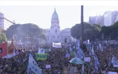Miles de manifestantes participaron de la marcha universitaria y se opusieron al recorte