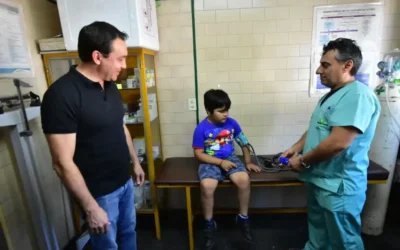 Andrés Watson supervisó controles médicos gratuitos a niños futbolistas