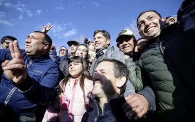 Kicillof en San Vicente: duras críticas a Milei y cantos de “Axel presidente”