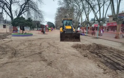 Renovación de la plaza Callegari en el centro de Varela