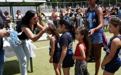 Equipos de hockey social premiados por el torneo municipal