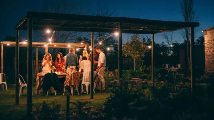 Nochebuena en la provincia de Buenos Aires: ¿mesa adentro o mesa afuera?