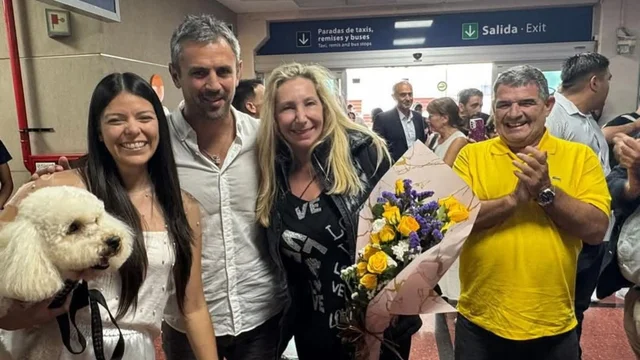 «La Libertad arrasa»: Javier Milei celebró las victorias en Salta capital y Chaco