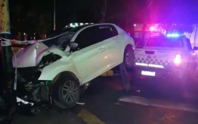 Patrullero municipal fue embestido en la ruta 36 por un auto fuera de control mientras realizaba una emergencia y dejó 6 heridos en grave estado