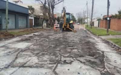 Reconstrucción de pavimento en calle Monteagudo
